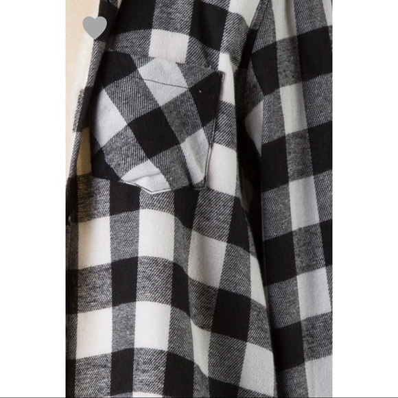 BOUTIQUE CLOSING MAKE AN OFFER - Picture 5 of 8